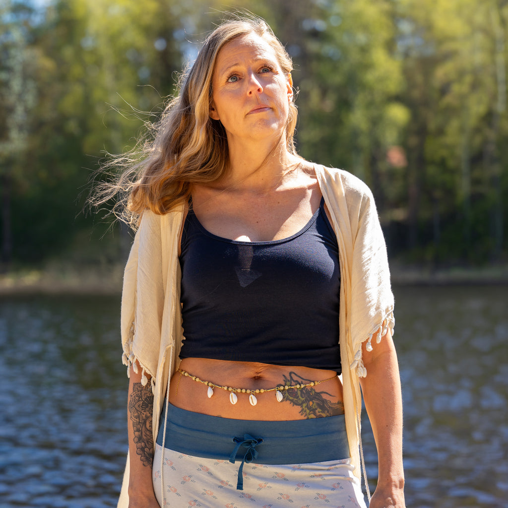Honey Jade Belly Chain with Cowrie Shells in Gold-Filled Stainless Steel & Brass