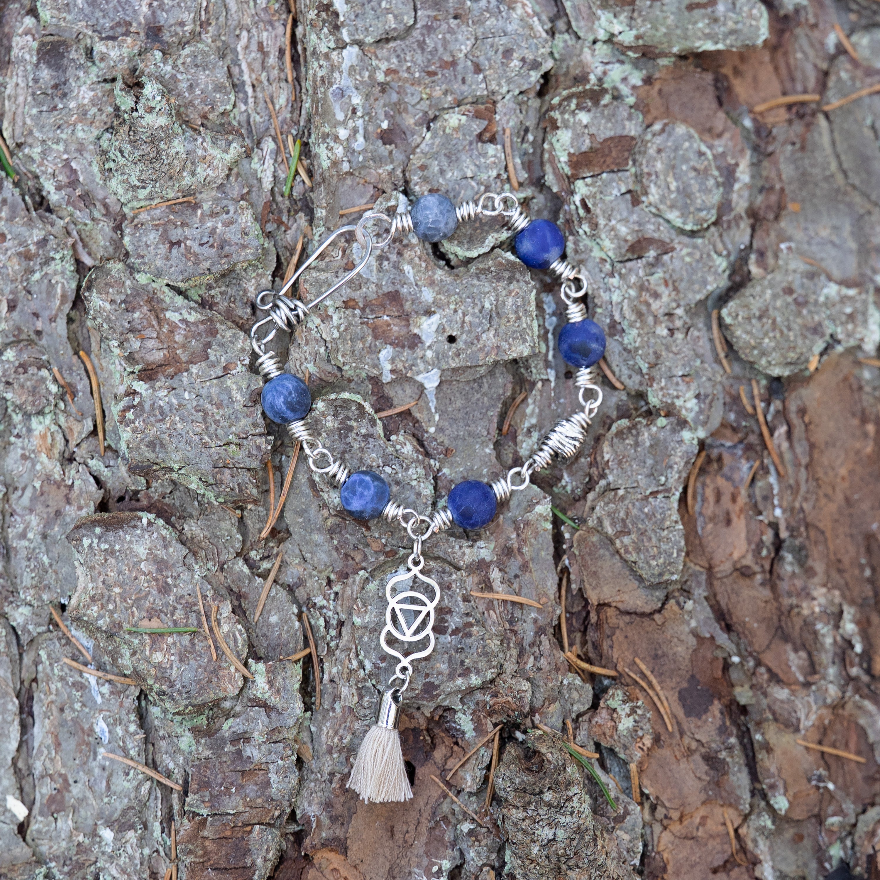 Third Eye Chakra Bracelet – Ajna in Stainless Steel with Blue Sodalite